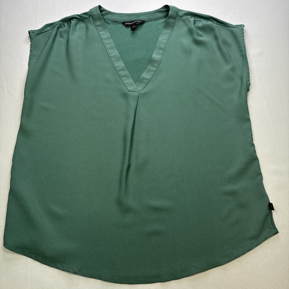 Banana Republic Women's Mixed Media V-Neck Sleeveless Blouse Size M Green #0258 - Picture 1 of 8
